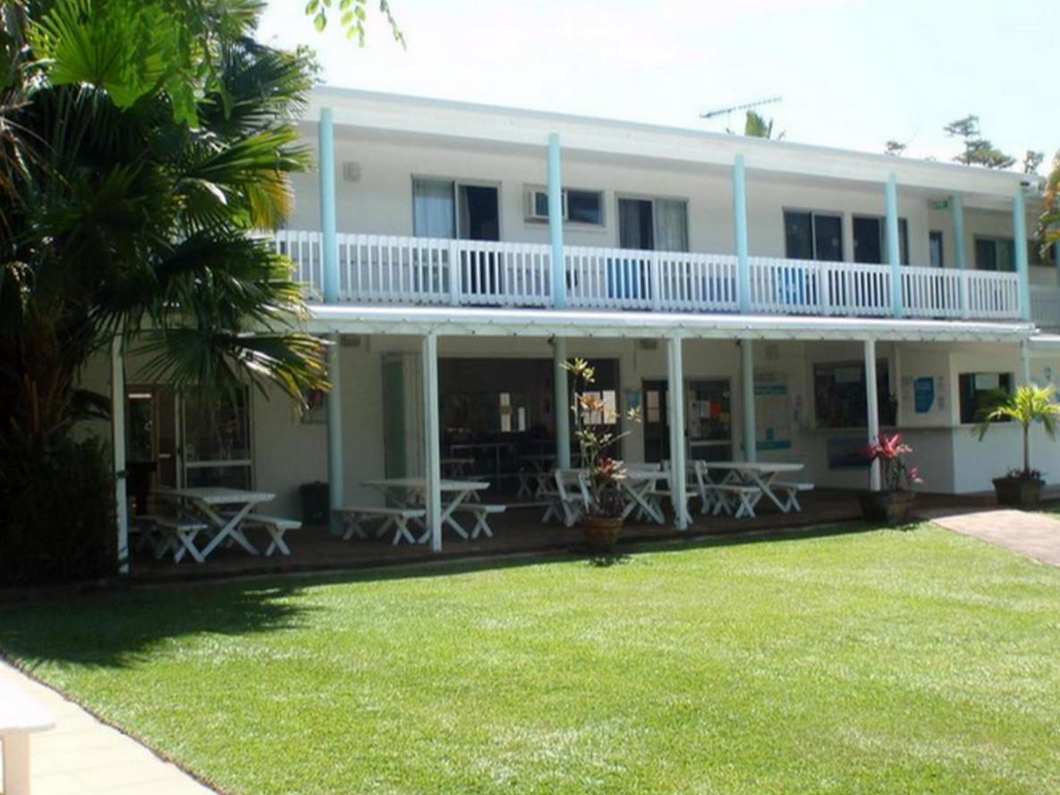 Absolute Backpackers Mission Beach Exterior photo